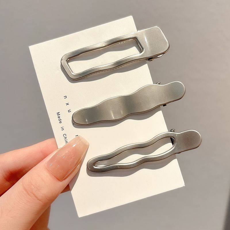 Tippet Line - Matte or Glossy Silver Hair Clip,